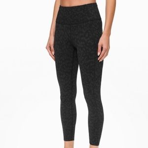 NWT Lulu Fast and Free tight 25” Formation Camo